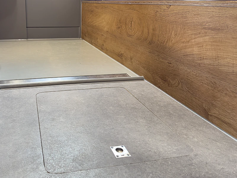 atlatins-camper-double-floor